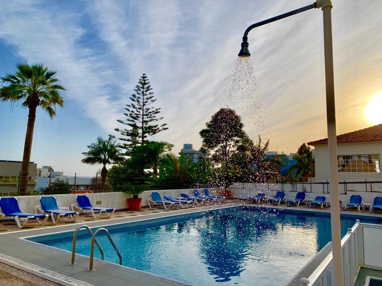 Black & White By Madeira Sun Travel Funchal  Ngoại thất bức ảnh
